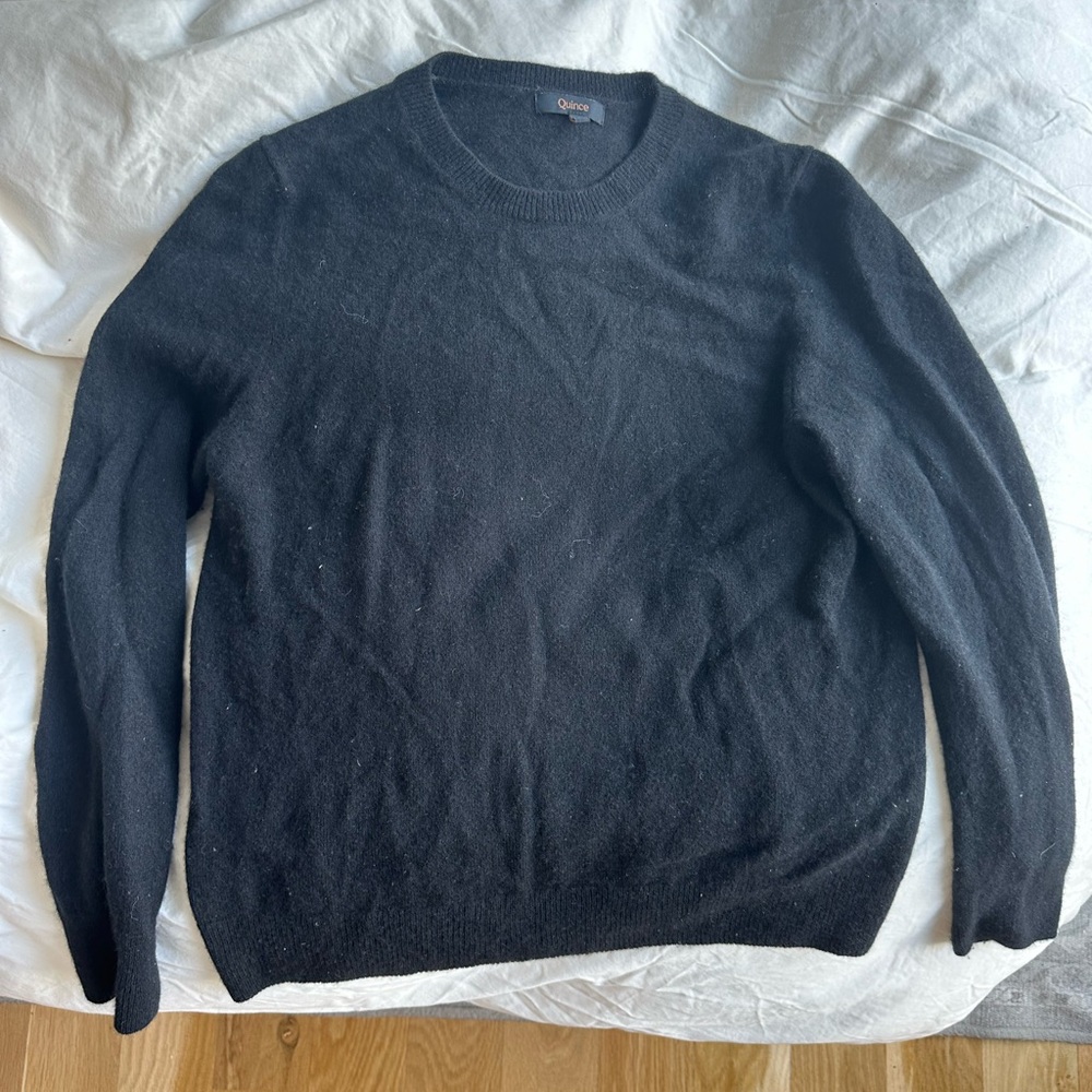 Quince Mongolian Cashmere Crewneck Sweater in Black Size S